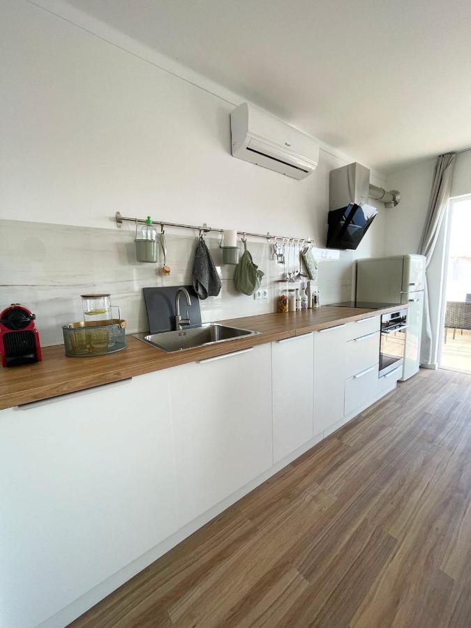 Sun Waves Beach Apartment Portimão Buitenkant foto